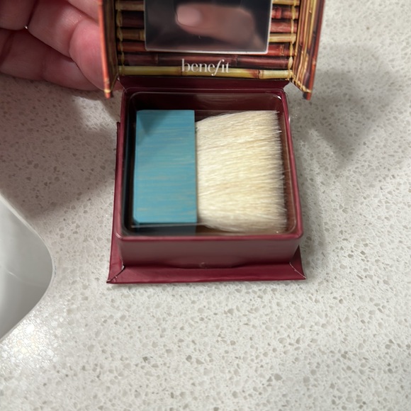 Hoola benefit bronzer - Picture 2 of 3